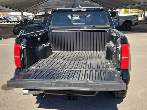 Used 2024 Toyota Tacoma TRD Off-Road image 23