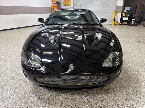 Used 2005 Jaguar XK8 Coupe RWD image 12