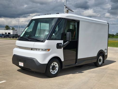 Used 2024 Chevrolet Brightdrop 400 w/ Commercial Equipment Package AWD/4WD image 9