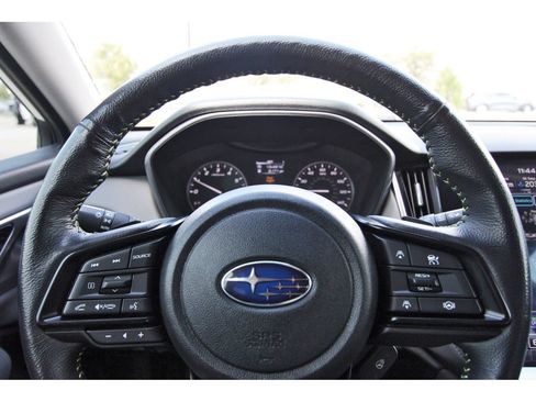 Used 2025 Subaru Outback Onyx Edition AWD/4WD image 17