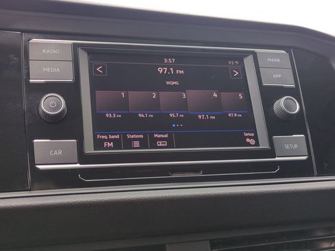 Used 2019 Volkswagen Jetta FWD image 25