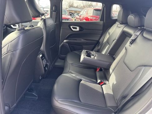 New 2026 Jeep Compass Latitude image 12