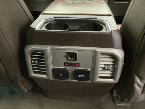 Used 2019 Ford F150 King Ranch w/ Equipment Group 601A Luxury AWD/4WD image 34