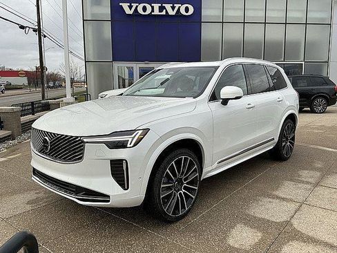 New 2026 Volvo XC90 B6 Plus w/ Protection Package Premier AWD/4WD image 3
