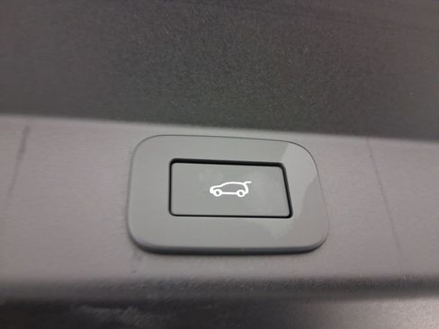 New 2026 Land Rover Range Rover Sport SE image 31