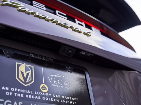 Used 2025 Porsche Panamera 4 w/ Premium Package image 14