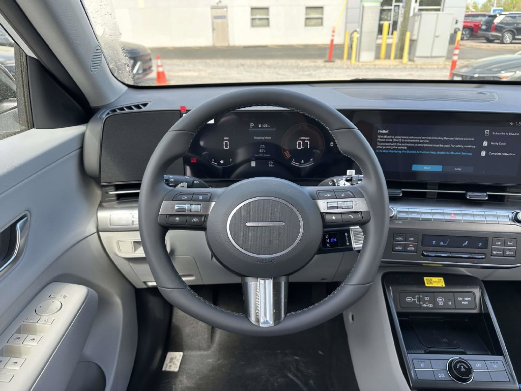 New 2026 Hyundai Kona SEL Premium AWD/4WD image 9