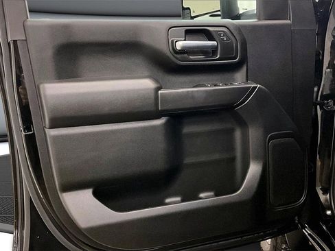 Used 2024 Chevrolet Silverado 2500 Custom image 21