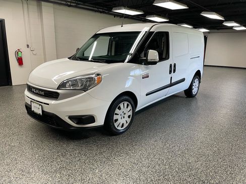 Used 2019 RAM ProMaster City Tradesman SLT FWD image 9