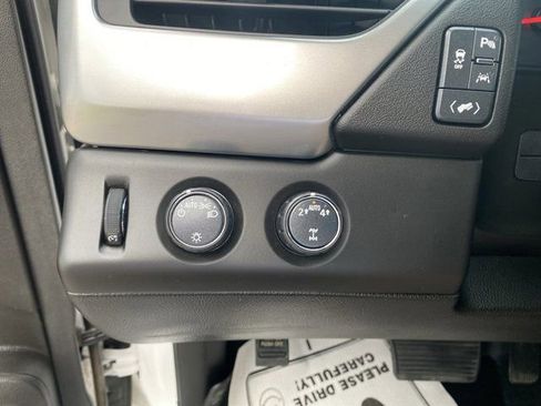 Used 2019 Chevrolet Suburban LT AWD/4WD image 22