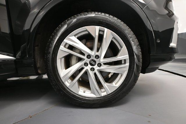 Used 2022 Audi Q7 3.0T Premium Plus AWD/4WD image 12
