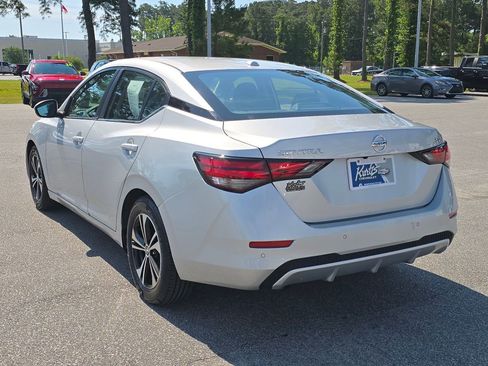 Used 2023 Nissan Sentra SV FWD image 3
