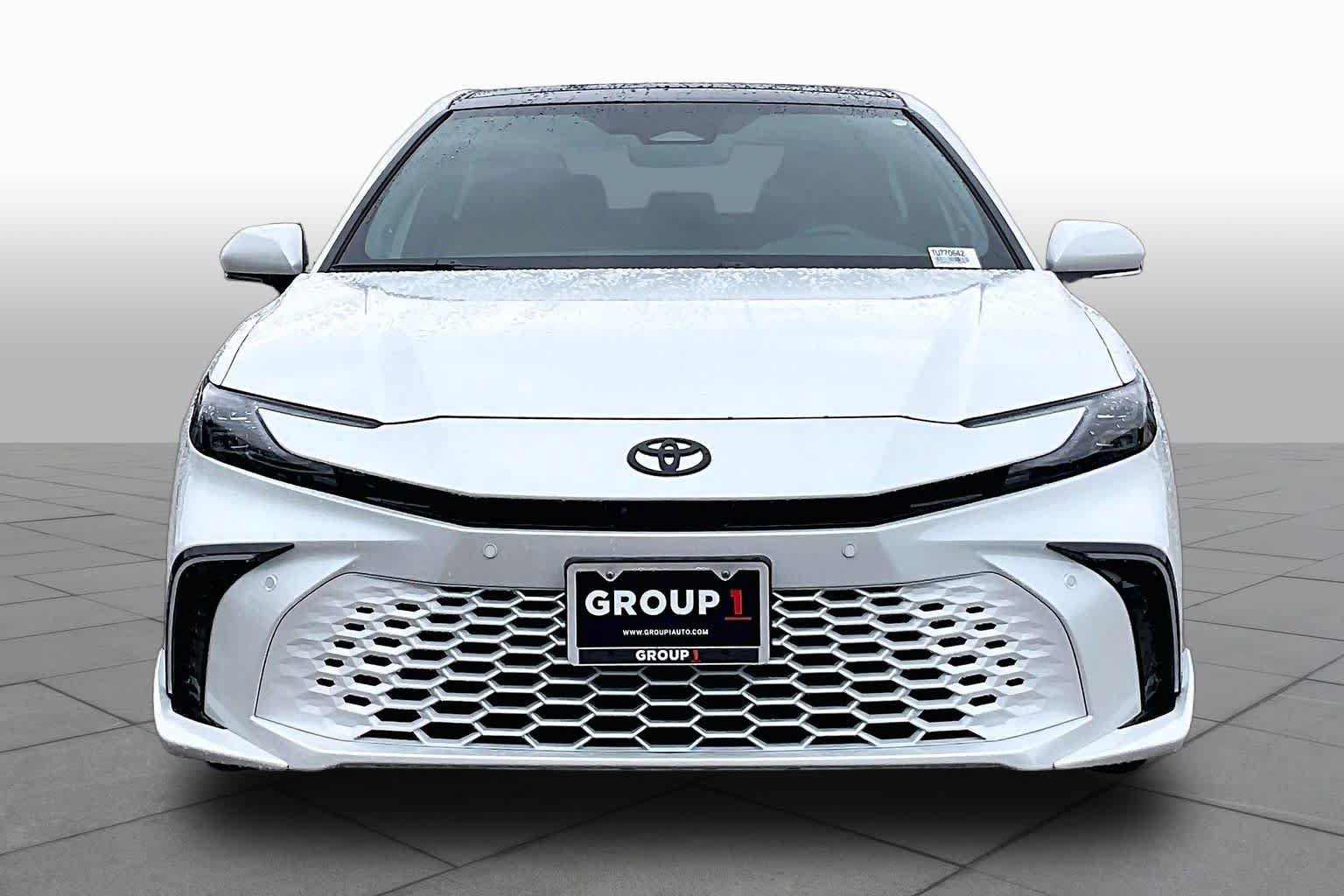 Used 2026 Toyota Camry XSE w/ Premium Plus Package FWD image 4