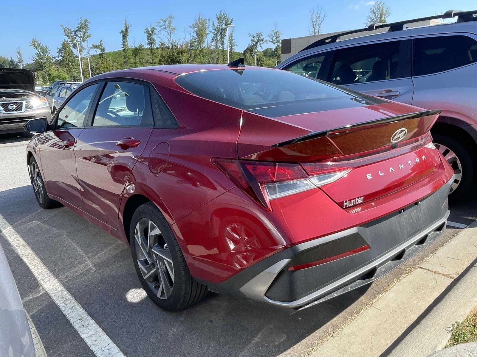 Certified 2025 Hyundai Elantra Sport FWD image 3