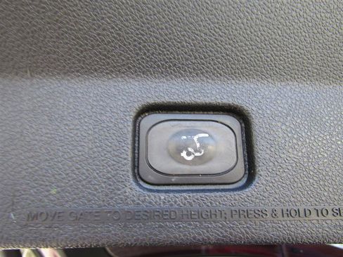 Used 2017 Ford Explorer XLT w/ Equipment Group 202A image 47