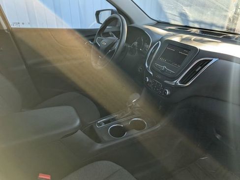 Used 2024 Chevrolet Equinox LT image 33