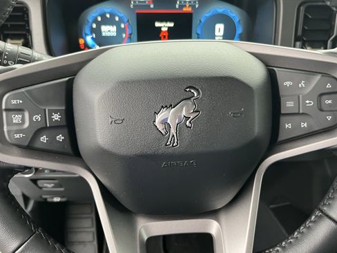 New 2025 Ford Bronco Badlands AWD/4WD image 14