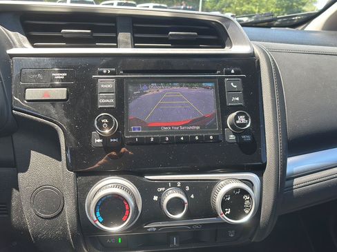 Used 2016 Honda Fit LX image 32