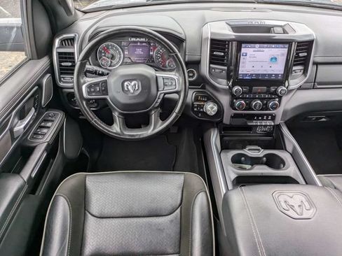 Used 2022 RAM 1500 Laramie AWD/4WD image 16