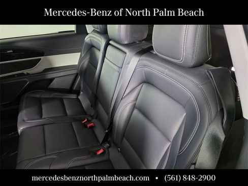 Used 2024 Lincoln Nautilus Premier image 15