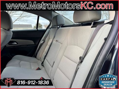 Used 2016 Chevrolet Cruze LT image 32