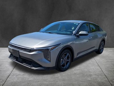 Used 2025 Kia K4 FWD image 8