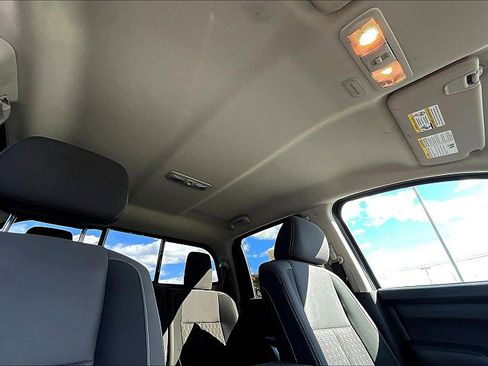 Used 2023 Nissan Titan SV RWD image 24