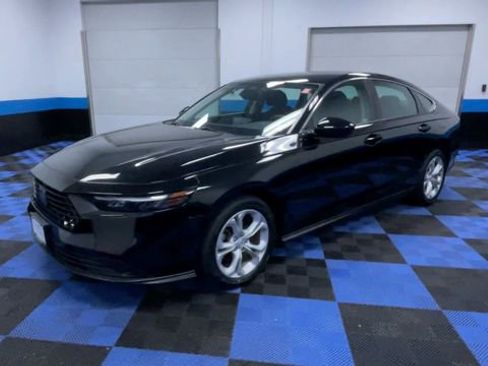 Certified 2023 Honda Accord LX image 4