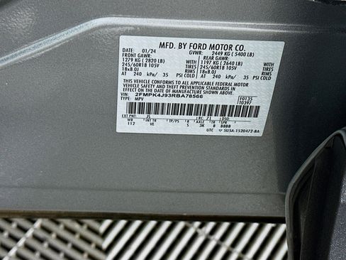 Used 2024 Ford Edge SEL image 12