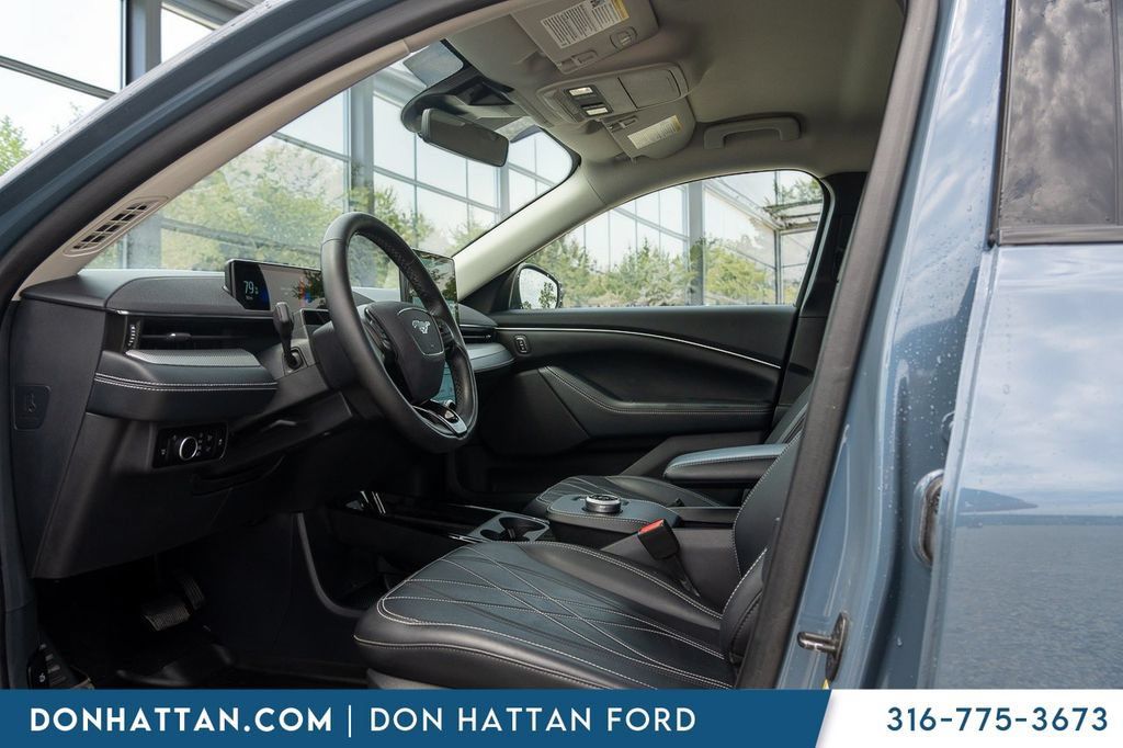 Used 2023 Ford Mustang Mach-E Select RWD image 4