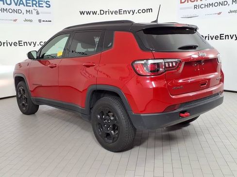 Used 2023 Jeep Compass Trailhawk AWD/4WD image 6