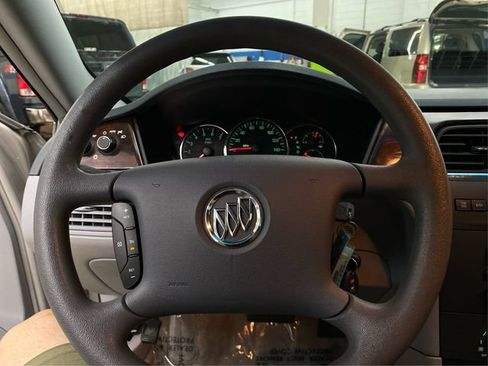 Used 2007 Buick LaCrosse CX FWD image 22