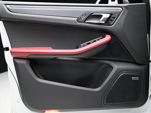 Used 2023 Porsche Macan GTS image 44