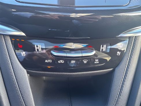 Certified 2025 Cadillac XT6 Premium Luxury w/ Platinum Package image 29