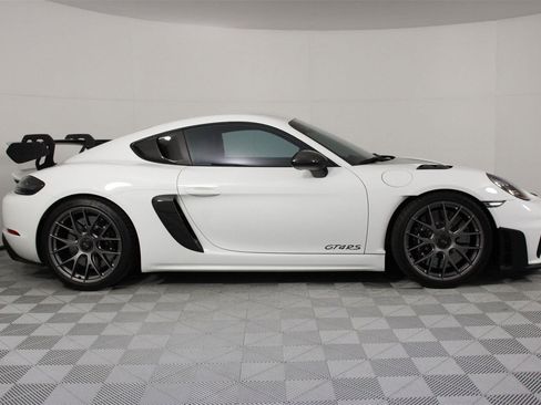 Used 2024 Porsche 718 Cayman GT4 RS image 8