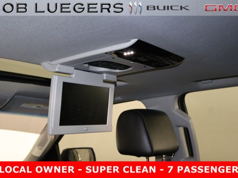 Used 2017 GMC Yukon SLT w/ Open Road Package image 12