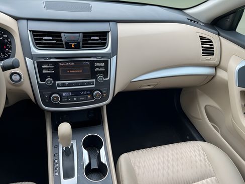 Used 2016 Nissan Altima 2.5 SV FWD image 23