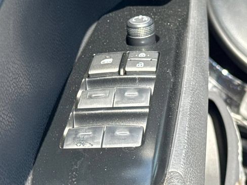 New 2026 Toyota Camry Hybrid FWD image 20