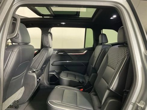 Used 2024 GMC Acadia Denali w/ Super Cruise Package AWD/4WD image 34