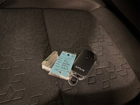 Certified 2024 Kia Seltos S image 32