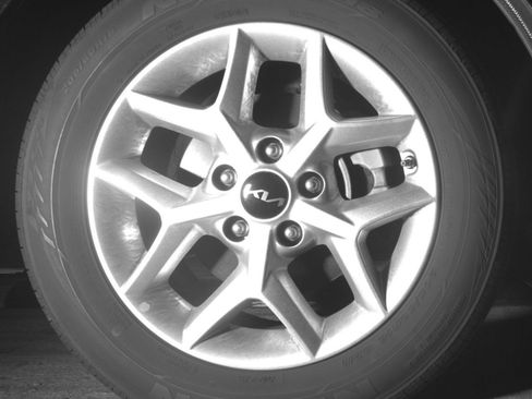 Used 2025 Kia Soul LX w/ LX Technology Package FWD image 16
