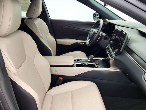 Used 2024 Lexus RX 350 Premium w/ Accessory Package (Z1) FWD image 24