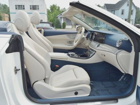 Used 2018 Mercedes-Benz E 400 4MATIC Cabriolet w/ Premium 2 Package (Q02) image 33