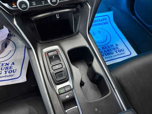 Used 2018 Honda Accord Hybrid image 19