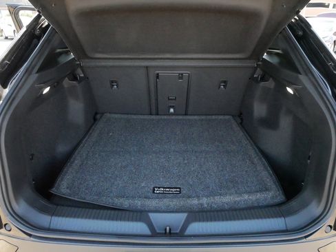 Used 2023 Volkswagen ID.4 Pro S image 18