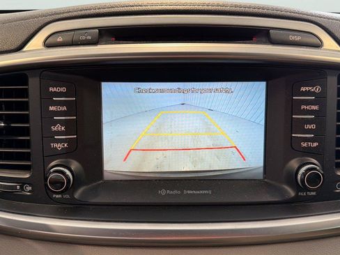 Used 2017 Kia Sorento EX AWD/4WD image 19