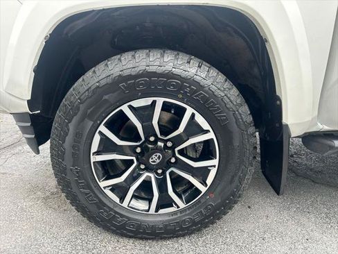 Certified 2023 Toyota Tacoma TRD Sport w/ Technology Package AWD/4WD image 28