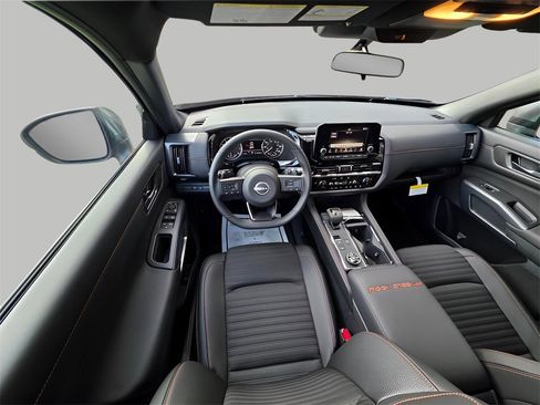 New 2025 Nissan Pathfinder Rock Creek image 19