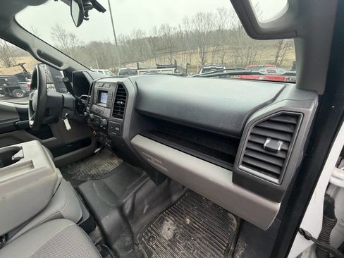 Used 2022 Ford F350 XL w/ Power Equipment Group image 26