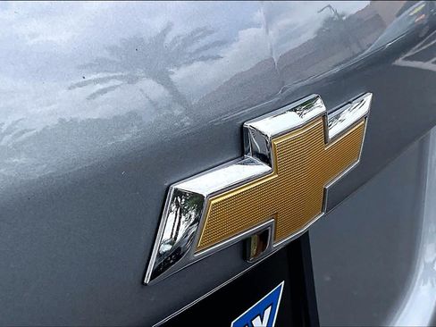 Used 2024 Chevrolet Equinox LT FWD image 9